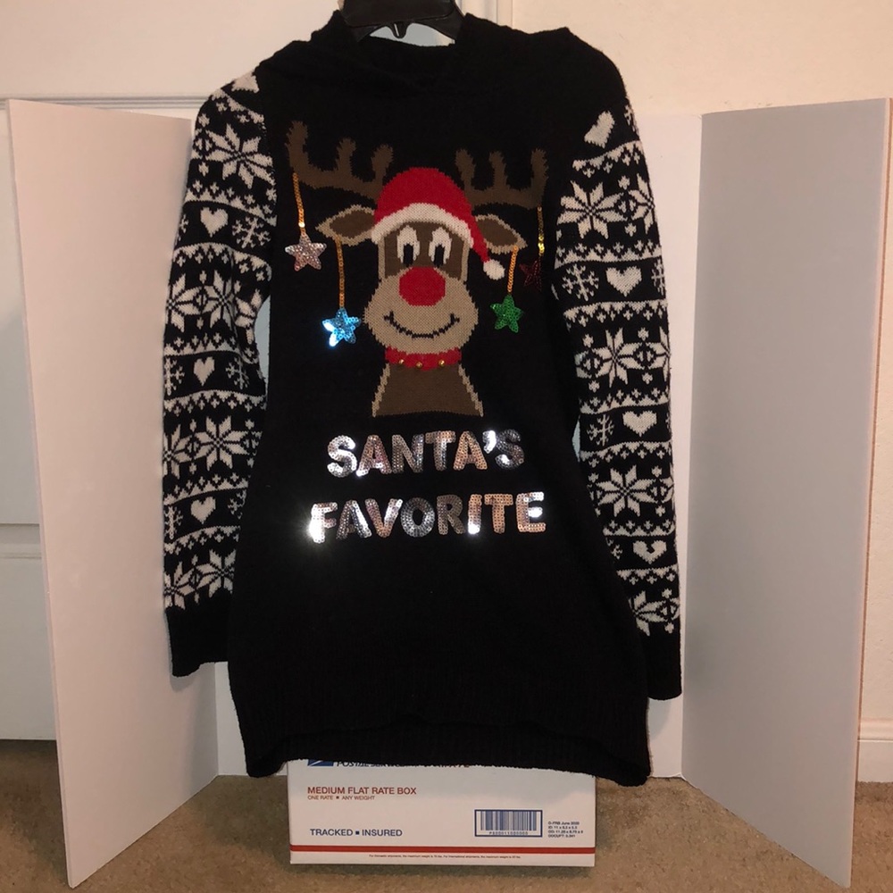 🤩Santas favorite Xmas sweater with reindeer🤩